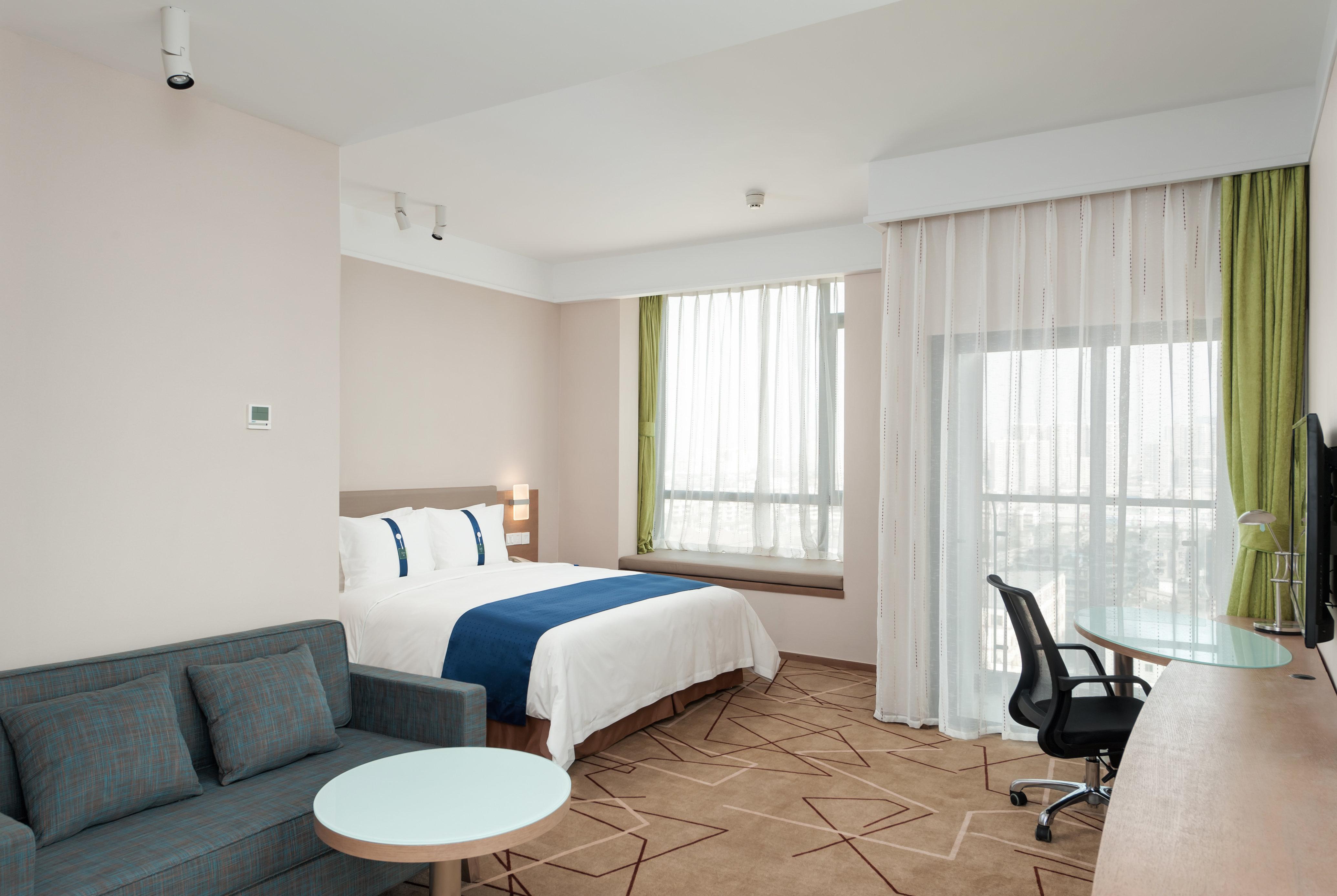 Holiday Inn Express Chengdu West Gate By Ihg Exterior photo