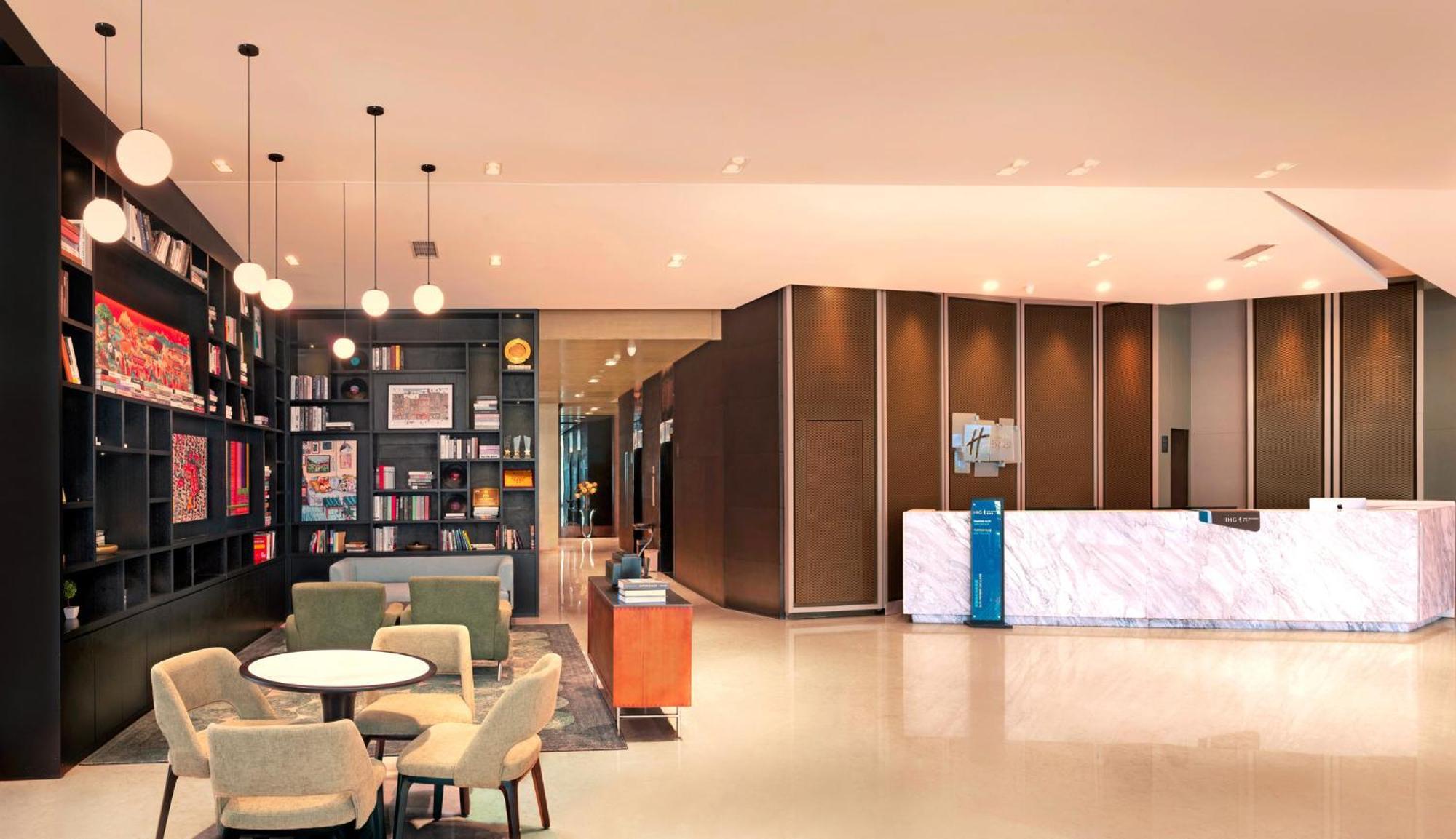 Holiday Inn Express Chengdu West Gate By Ihg Exterior photo