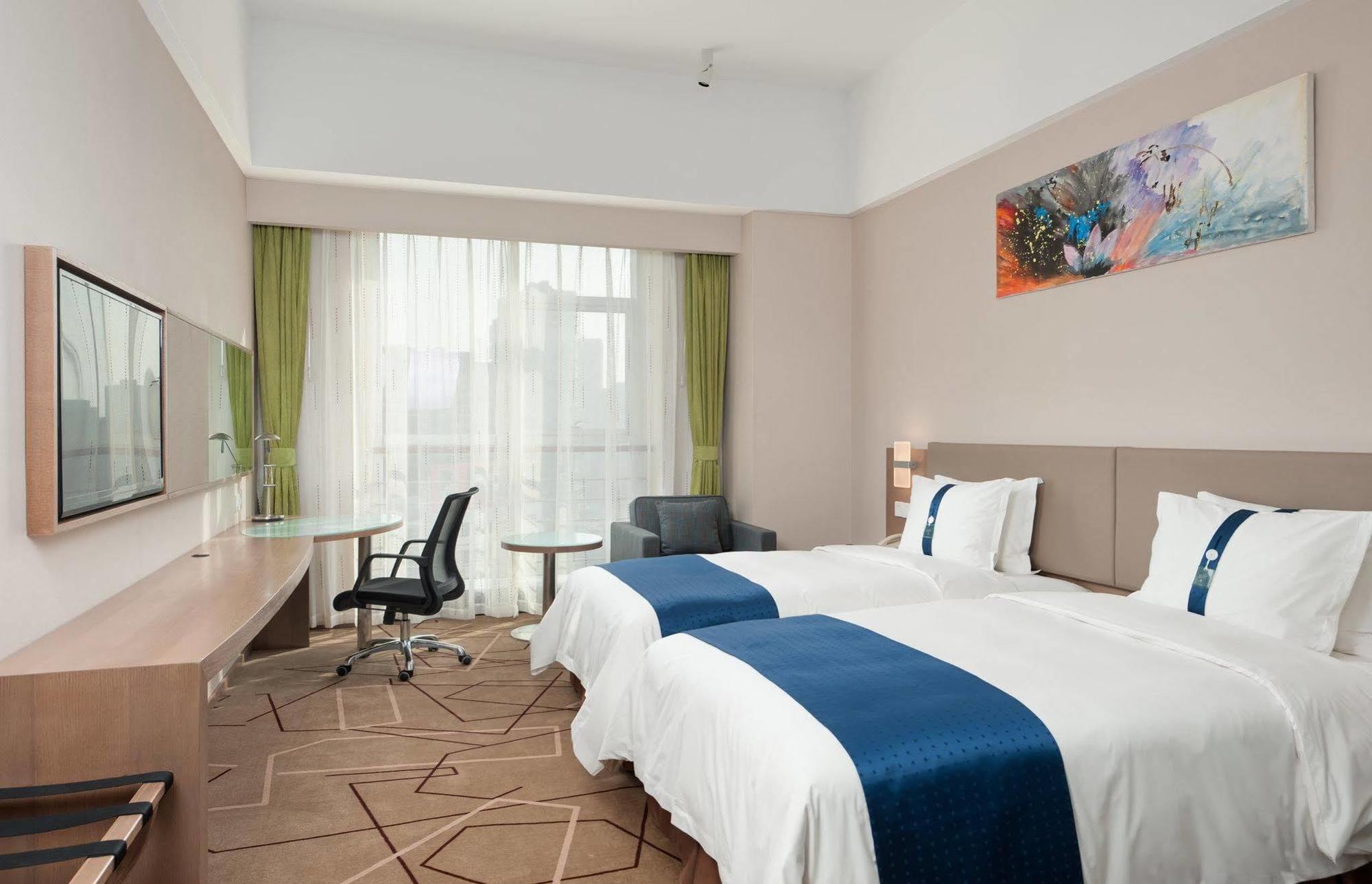 Holiday Inn Express Chengdu West Gate By Ihg Exterior photo